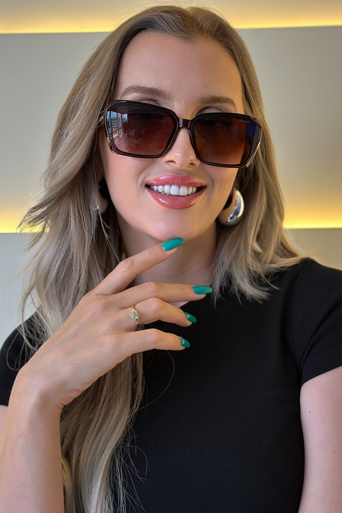 Cln - Güneş Gözlüğü Siyah Üç Logo Detay 07-2025-1