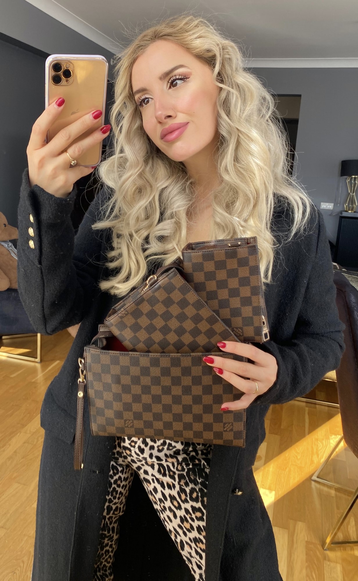 LV. - Clutch Triple Kahve Dama